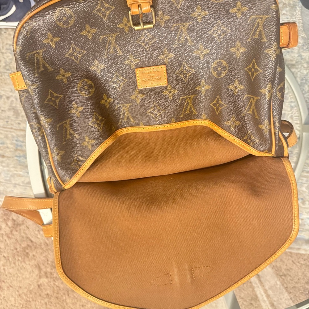 Authentic Louis Vuitton Brown Monogram Bag - Picture 15 of 15
